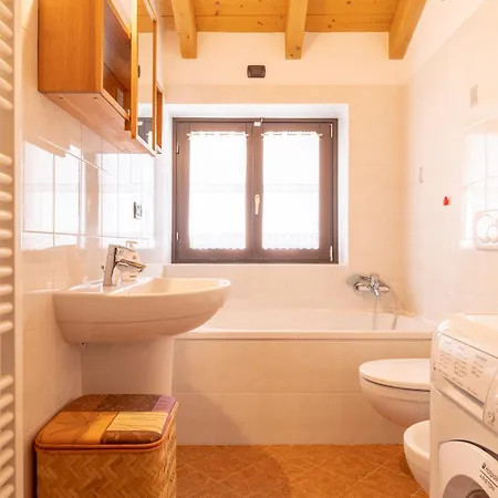 Apartment By The Ferry -