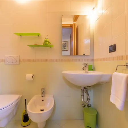 By The Ferry - Апартаменты *