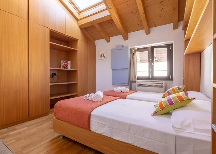 Apartman By The Ferry - Menaggio