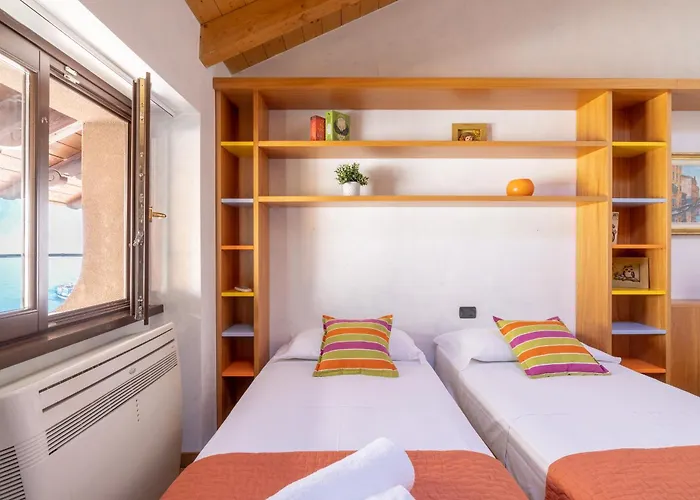 By The Ferry - Daire Menaggio